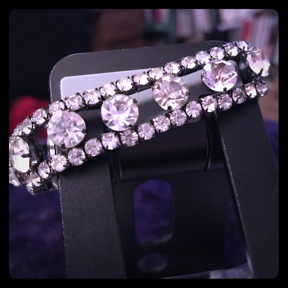 Stretchy Rhinestone Bracelet